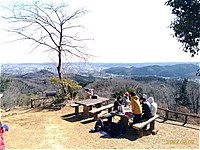多峯主山山頂広場